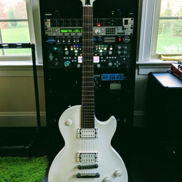 02-Gibson_LP_Bucket-Studio-01